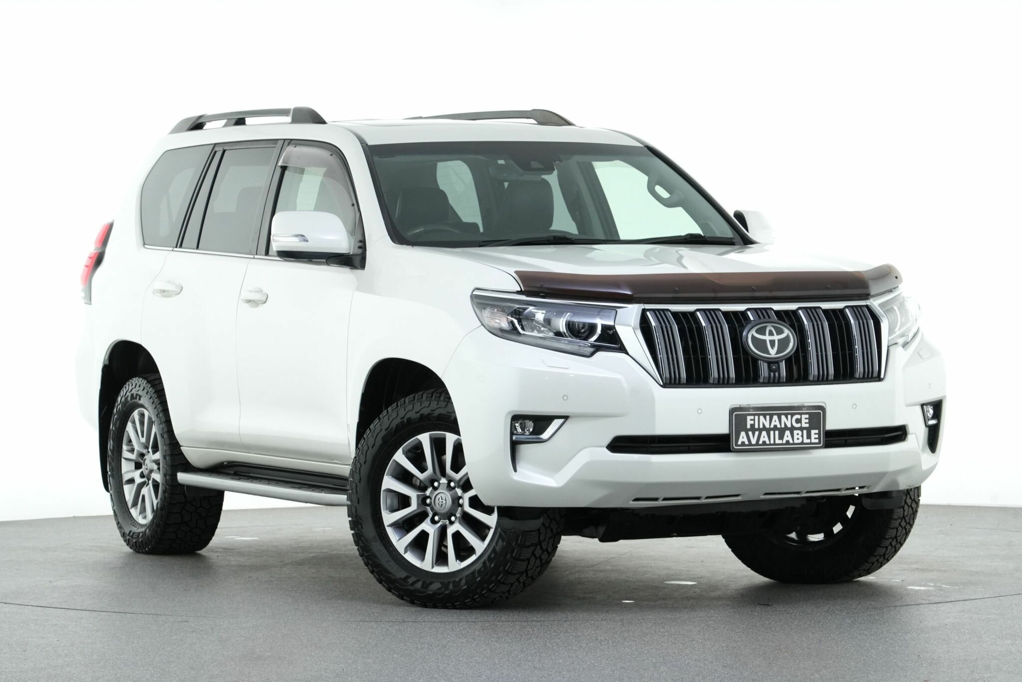 Toyota Landcruiser Prado image 1