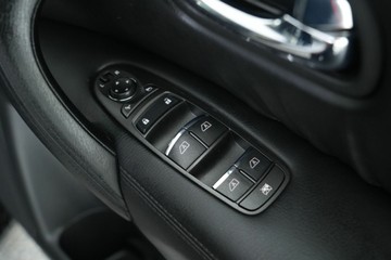 https://vehicle-cdn.autoleague.cloud/30641_U512311_18.jpg