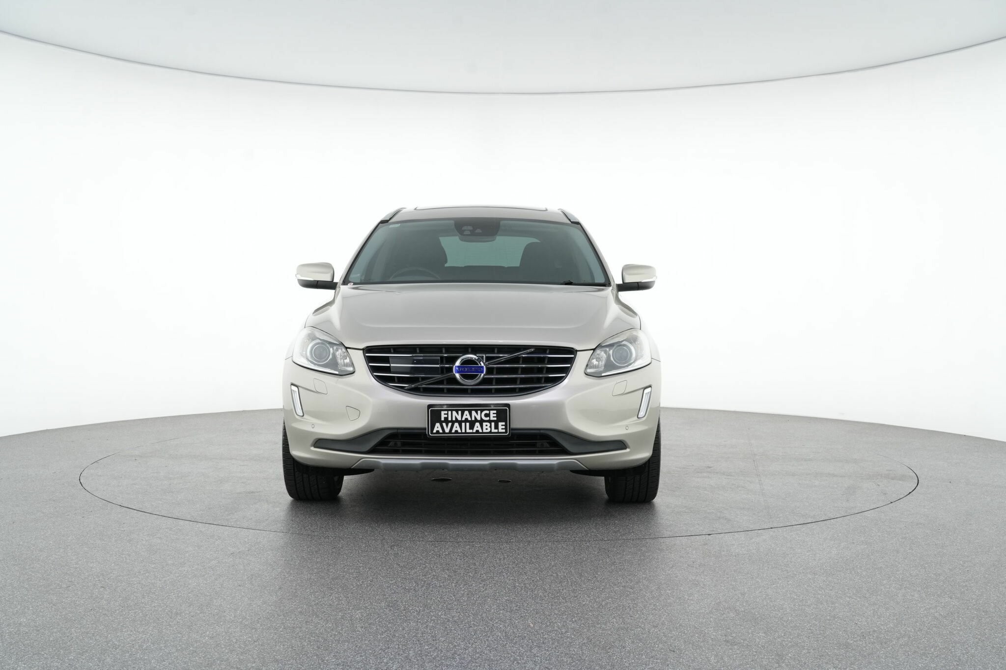 Volvo Xc60 image 3