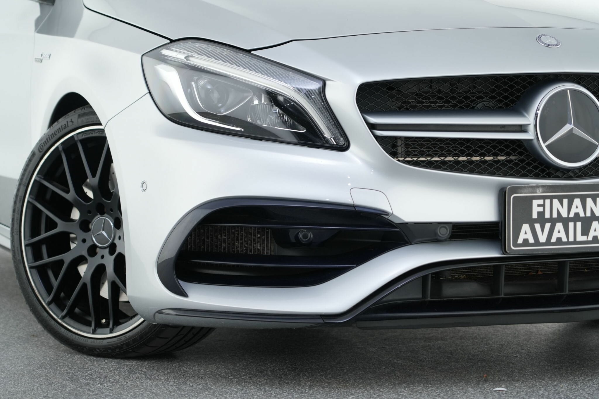 Mercedes Benz A-class image 2