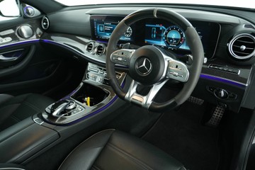 https://vehicle-cdn.autoleague.cloud/30641_U512334_16.jpg