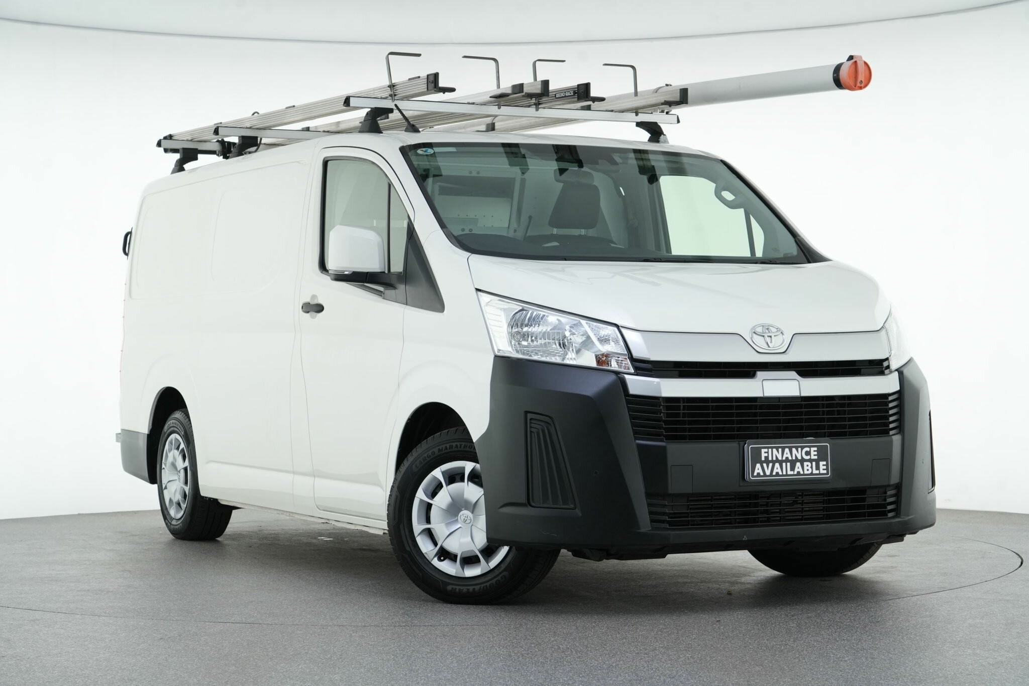 Toyota Hiace image 1