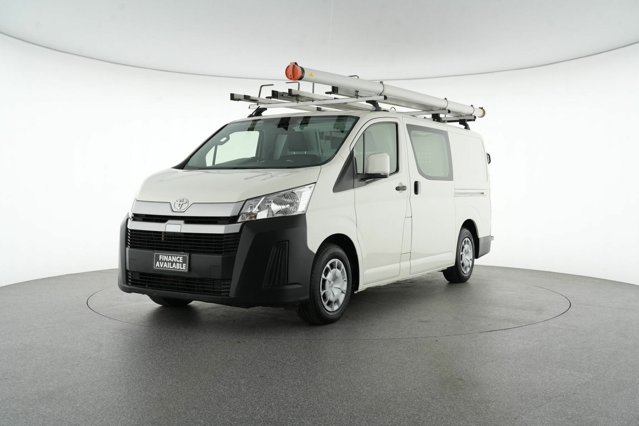 Toyota Hiace image 4
