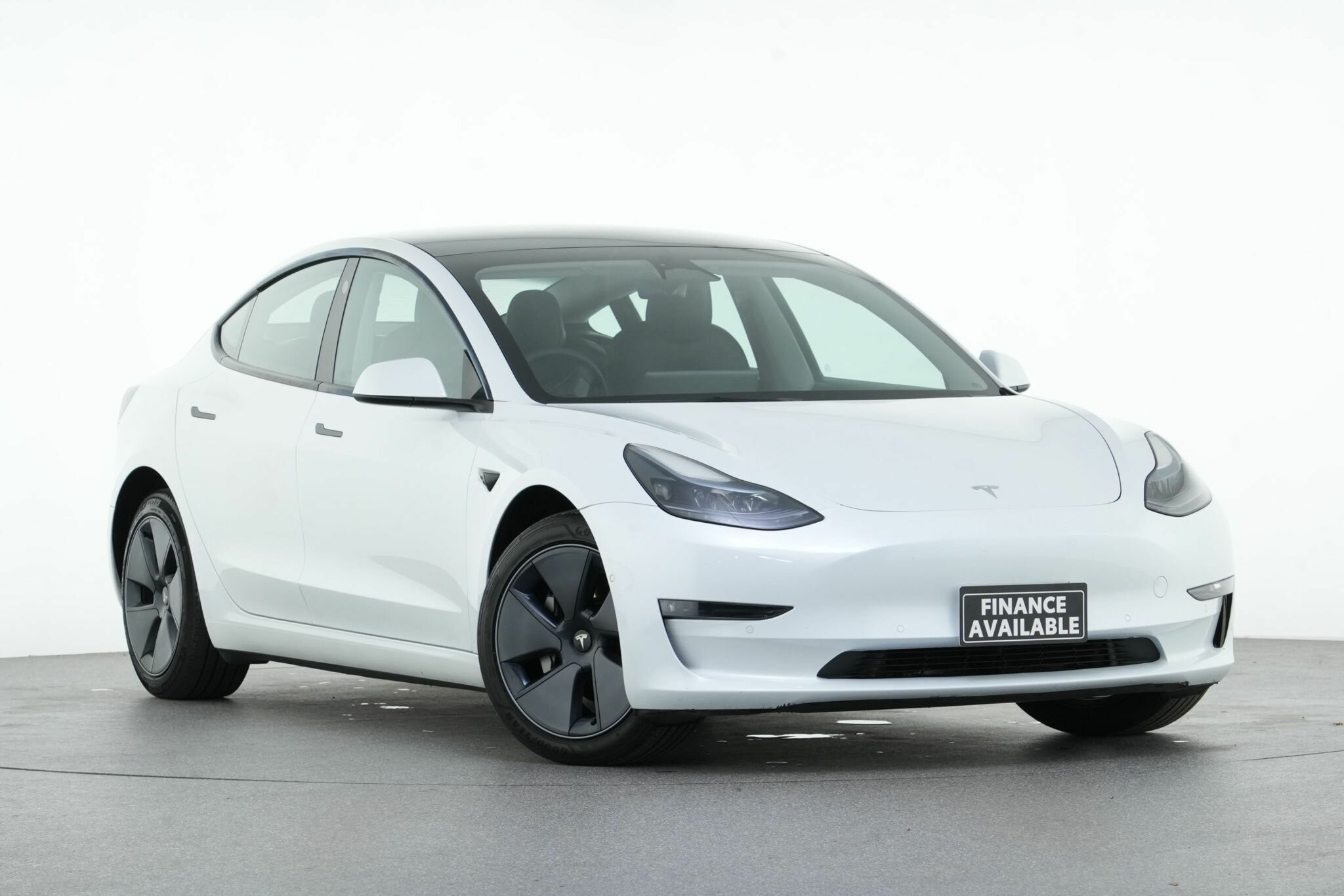 Tesla Model 3 image 1