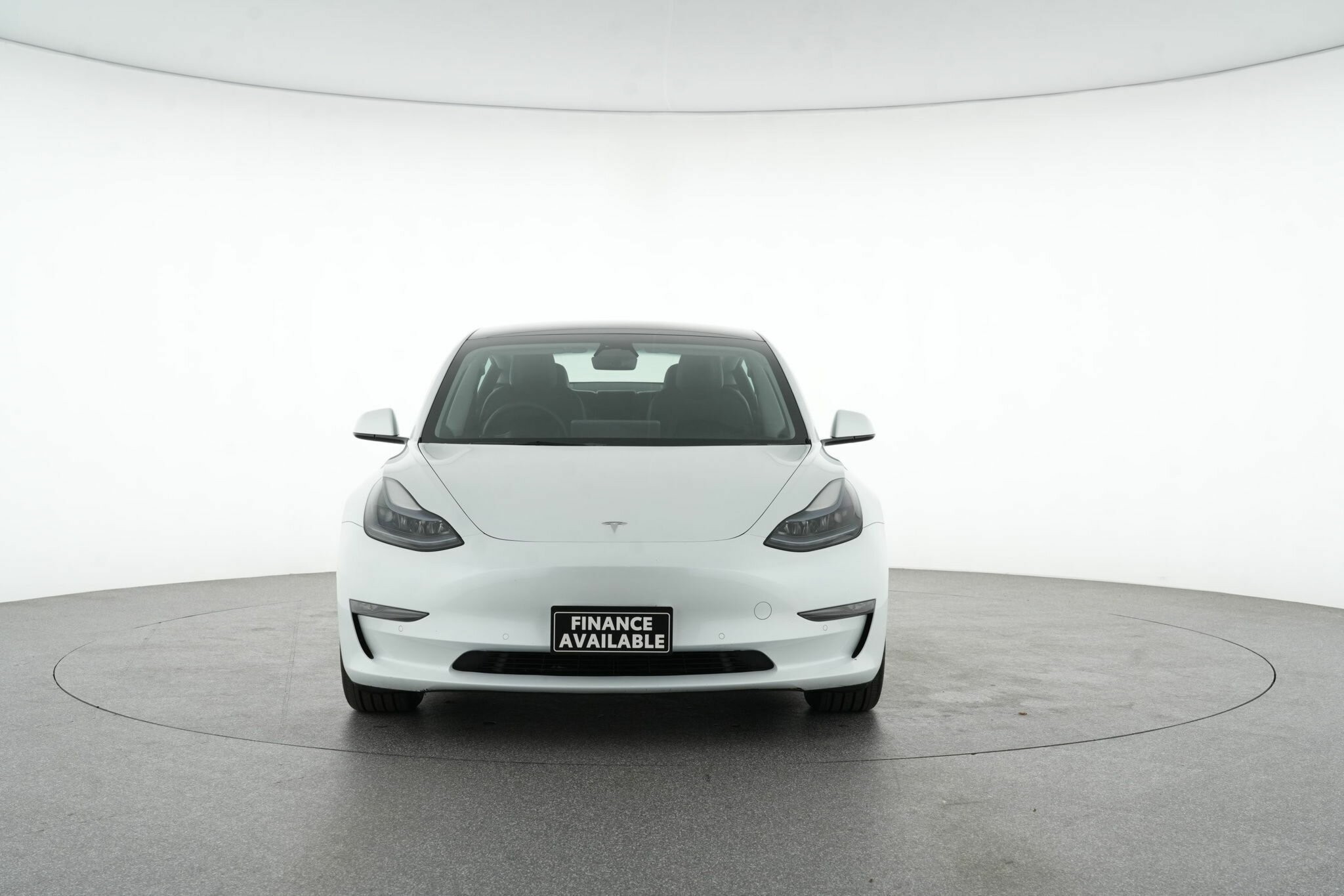 Tesla Model 3 image 3