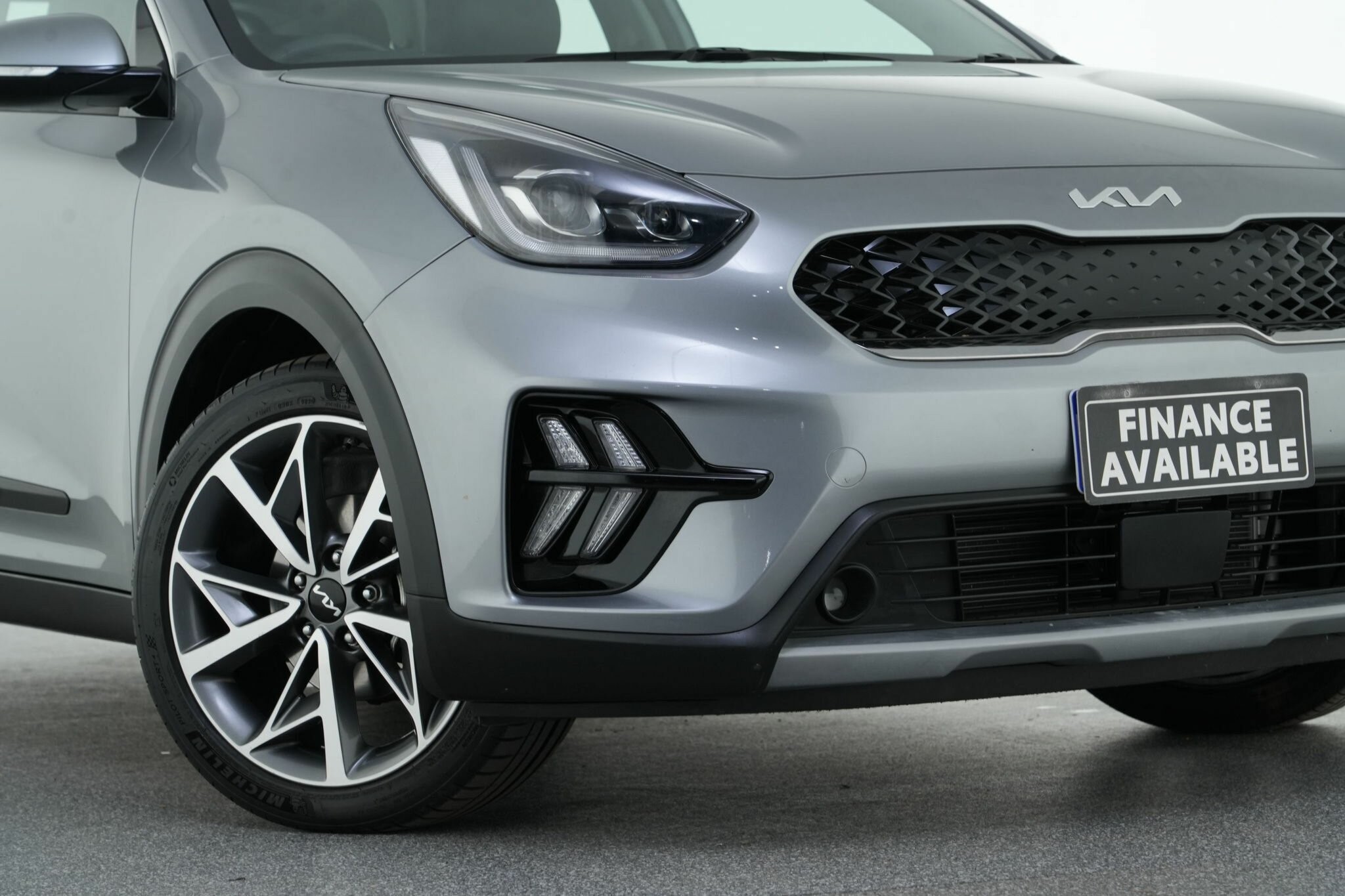 Kia Niro image 2