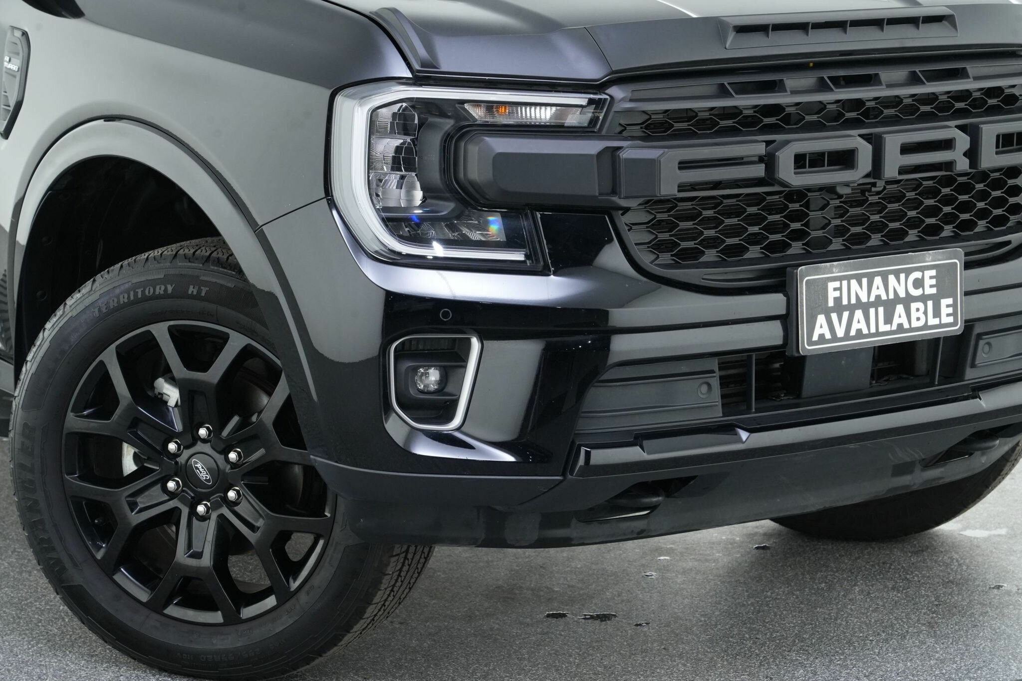 Ford Everest image 2