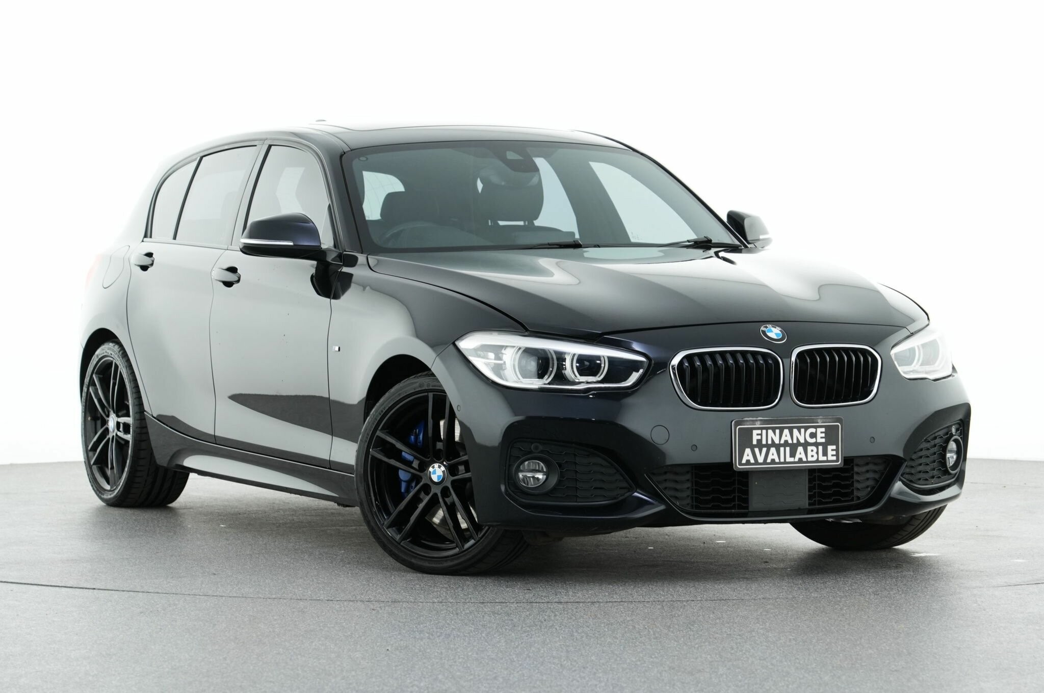 BMW 1 Series image 1