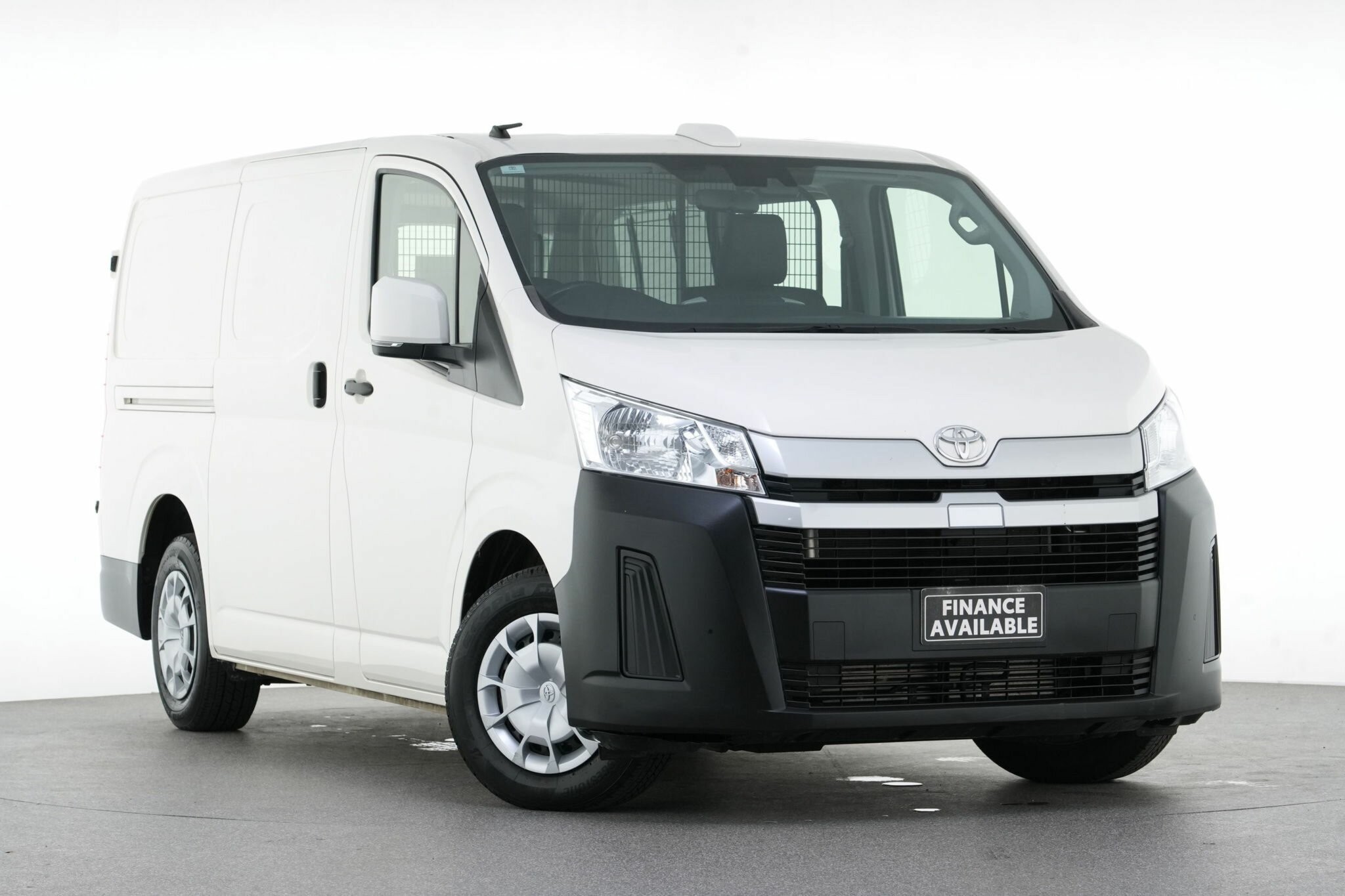 Toyota Hiace image 1
