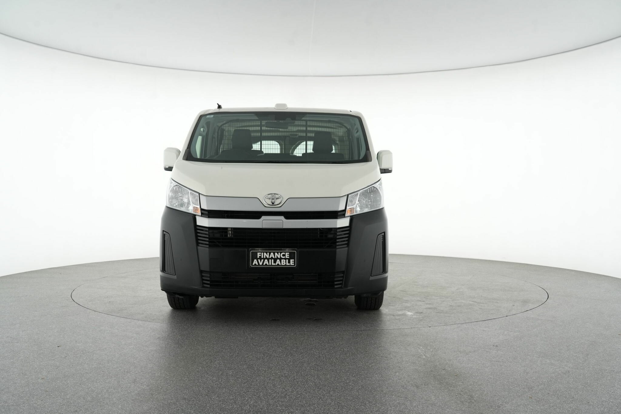Toyota Hiace image 3
