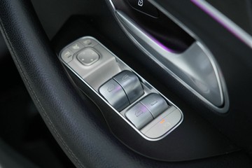 https://vehicle-cdn.autoleague.cloud/30641_U512401_19.jpg