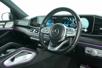 https://vehicle-cdn.autoleague.cloud/30641_U512401_20.jpg