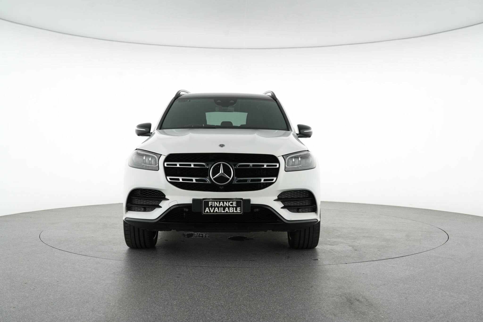 Mercedes Benz Gls-class image 3