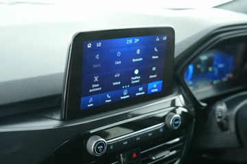 https://vehicle-cdn.autoleague.cloud/30641_U512428_23.jpg