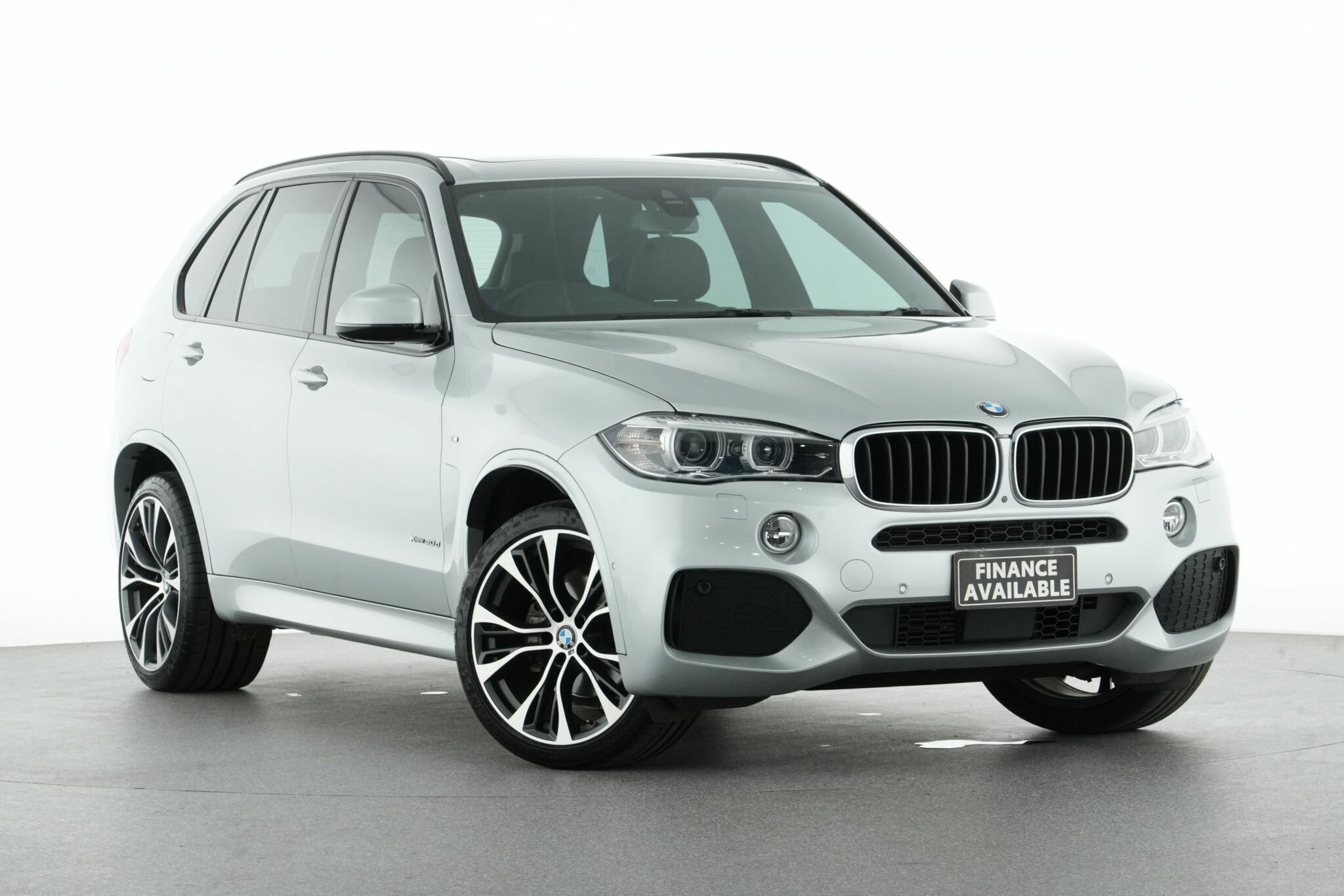 BMW X5 image 1