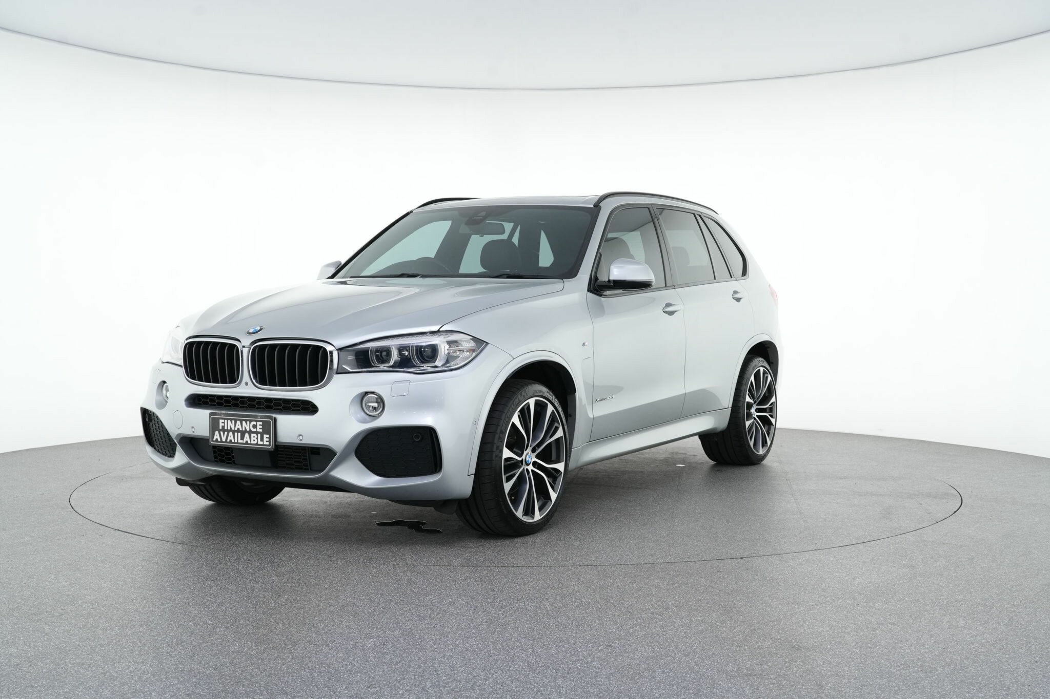 BMW X5 image 4