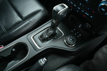 https://vehicle-cdn.autoleague.cloud/30641_U512432_25.jpg