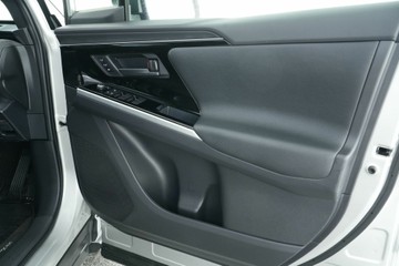 https://vehicle-cdn.autoleague.cloud/30641_U512435_18.jpg