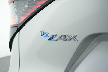 https://vehicle-cdn.autoleague.cloud/30641_U512435_9.jpg