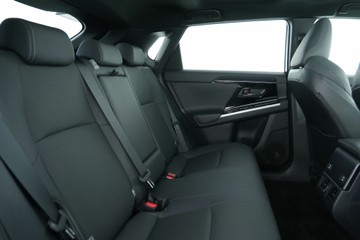 https://vehicle-cdn.autoleague.cloud/30641_U512438_13.jpg