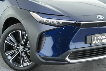 https://vehicle-cdn.autoleague.cloud/30641_U512438_2.jpg
