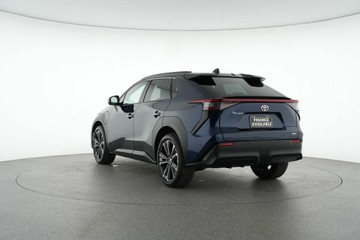 https://vehicle-cdn.autoleague.cloud/30641_U512438_5.jpg