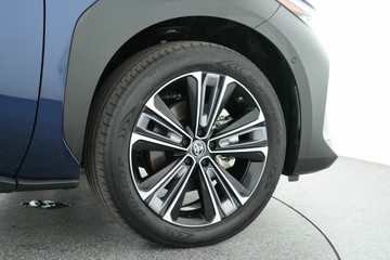 https://vehicle-cdn.autoleague.cloud/30641_U512438_8.jpg