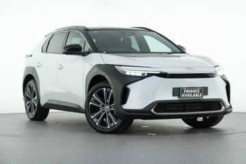 https://vehicle-cdn.autoleague.cloud/30641_U512440_1.jpg