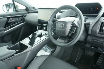 https://vehicle-cdn.autoleague.cloud/30641_U512440_17.jpg