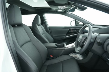 https://vehicle-cdn.autoleague.cloud/30641_U512441_16.jpg