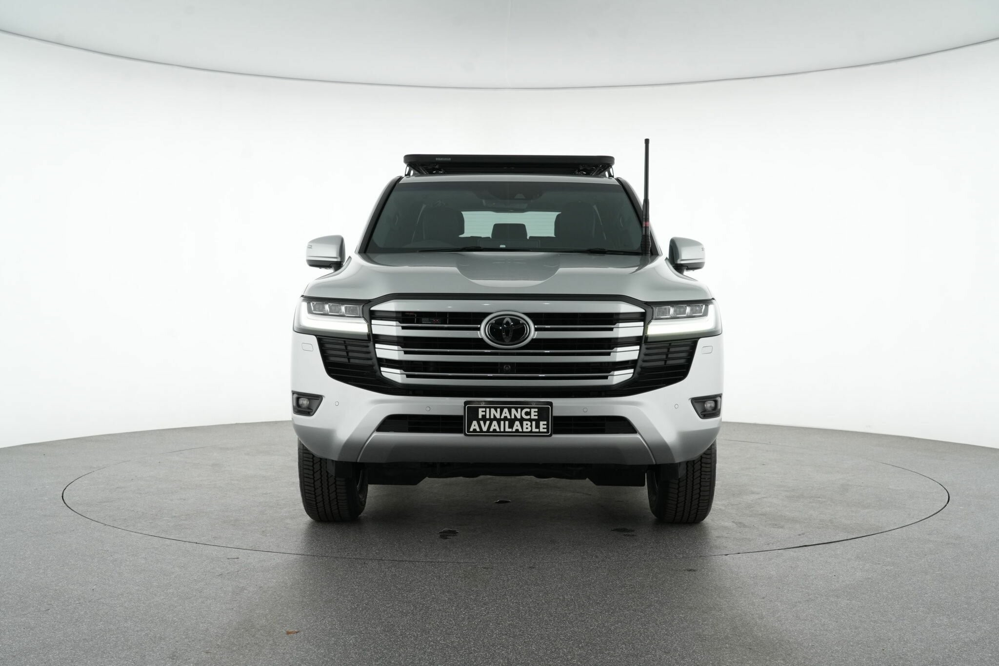 Toyota Landcruiser image 3
