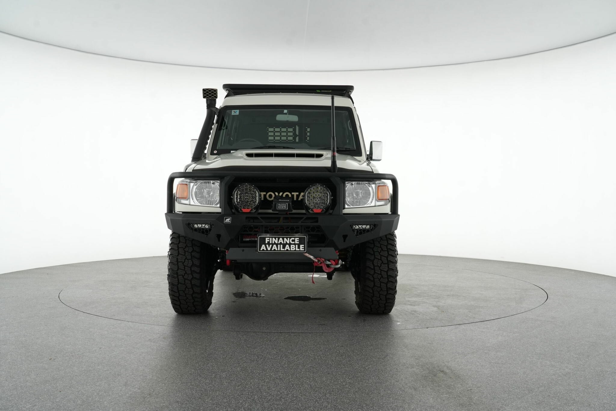 Toyota Landcruiser image 3