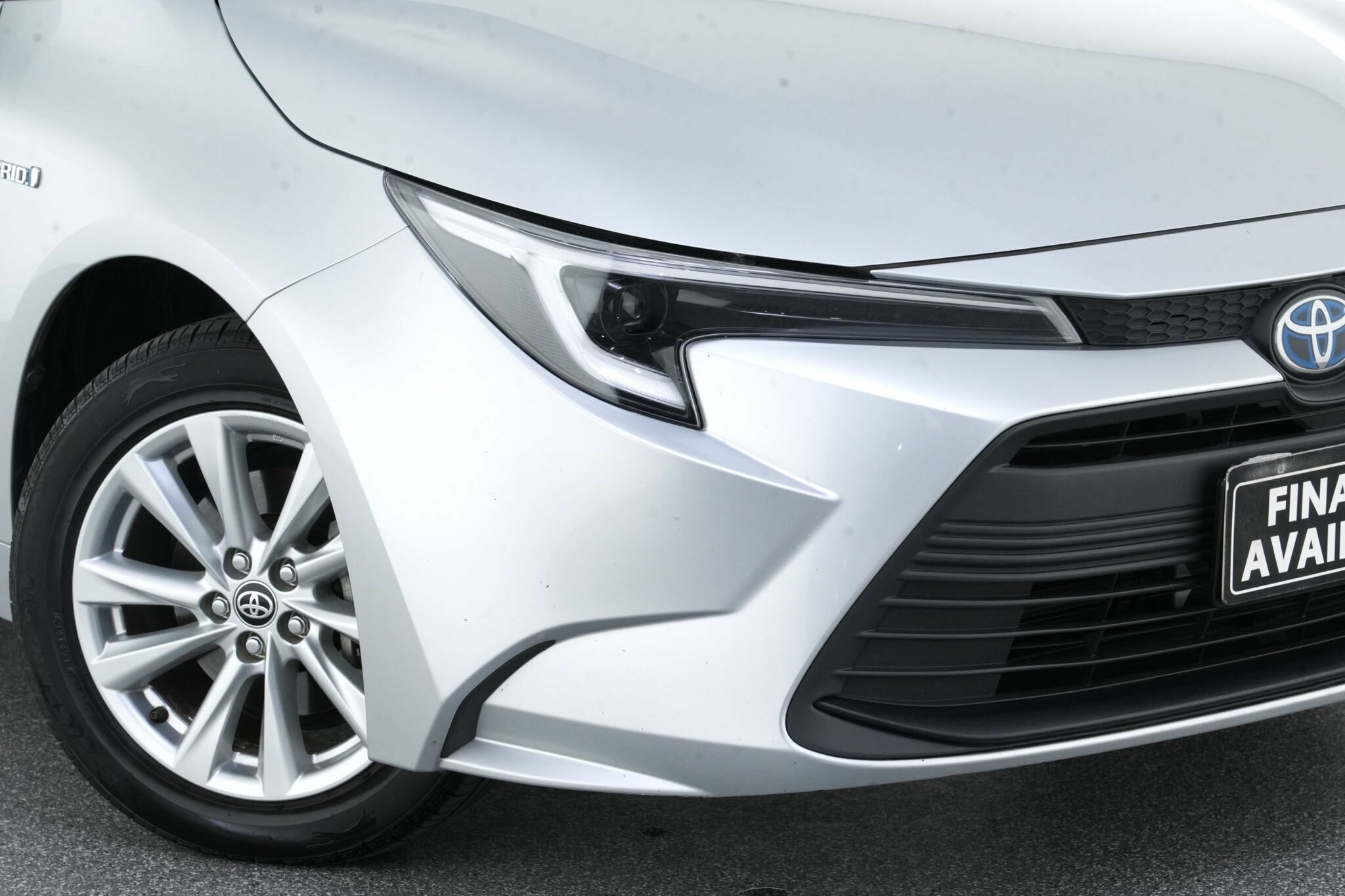 Toyota Corolla image 2