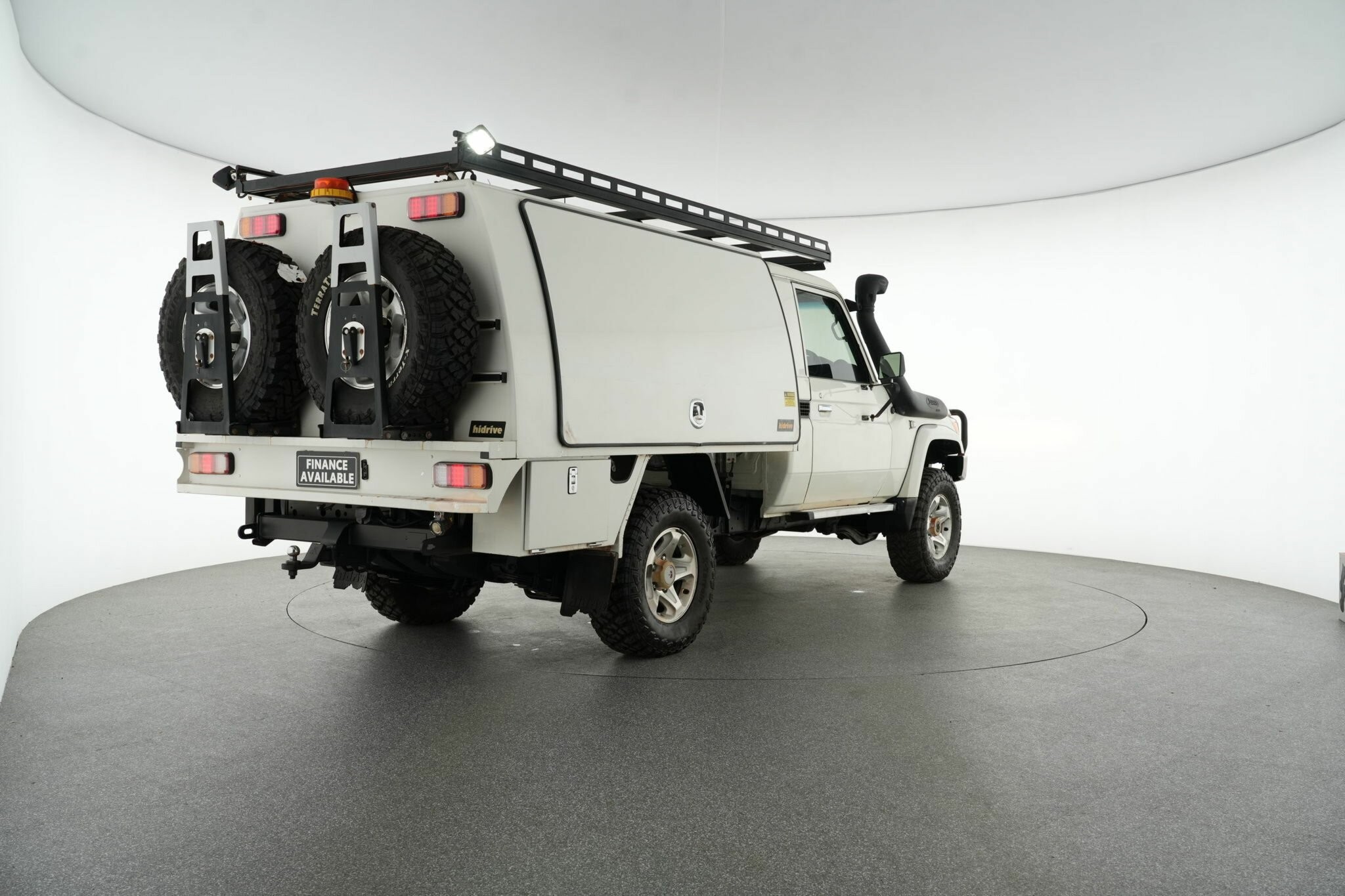 Toyota Landcruiser image 3