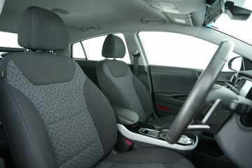 https://vehicle-cdn.autoleague.cloud/30641_U512469_18.jpg