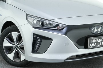 https://vehicle-cdn.autoleague.cloud/30641_U512469_2.jpg