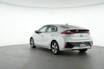 https://vehicle-cdn.autoleague.cloud/30641_U512469_5.jpg