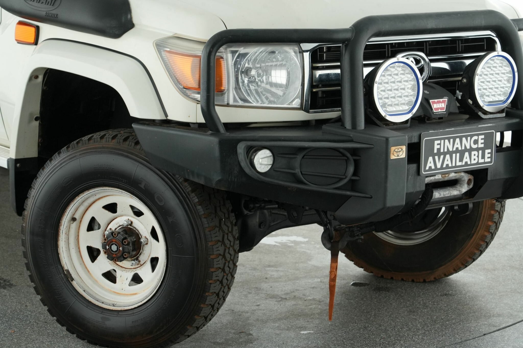 Toyota Landcruiser image 2