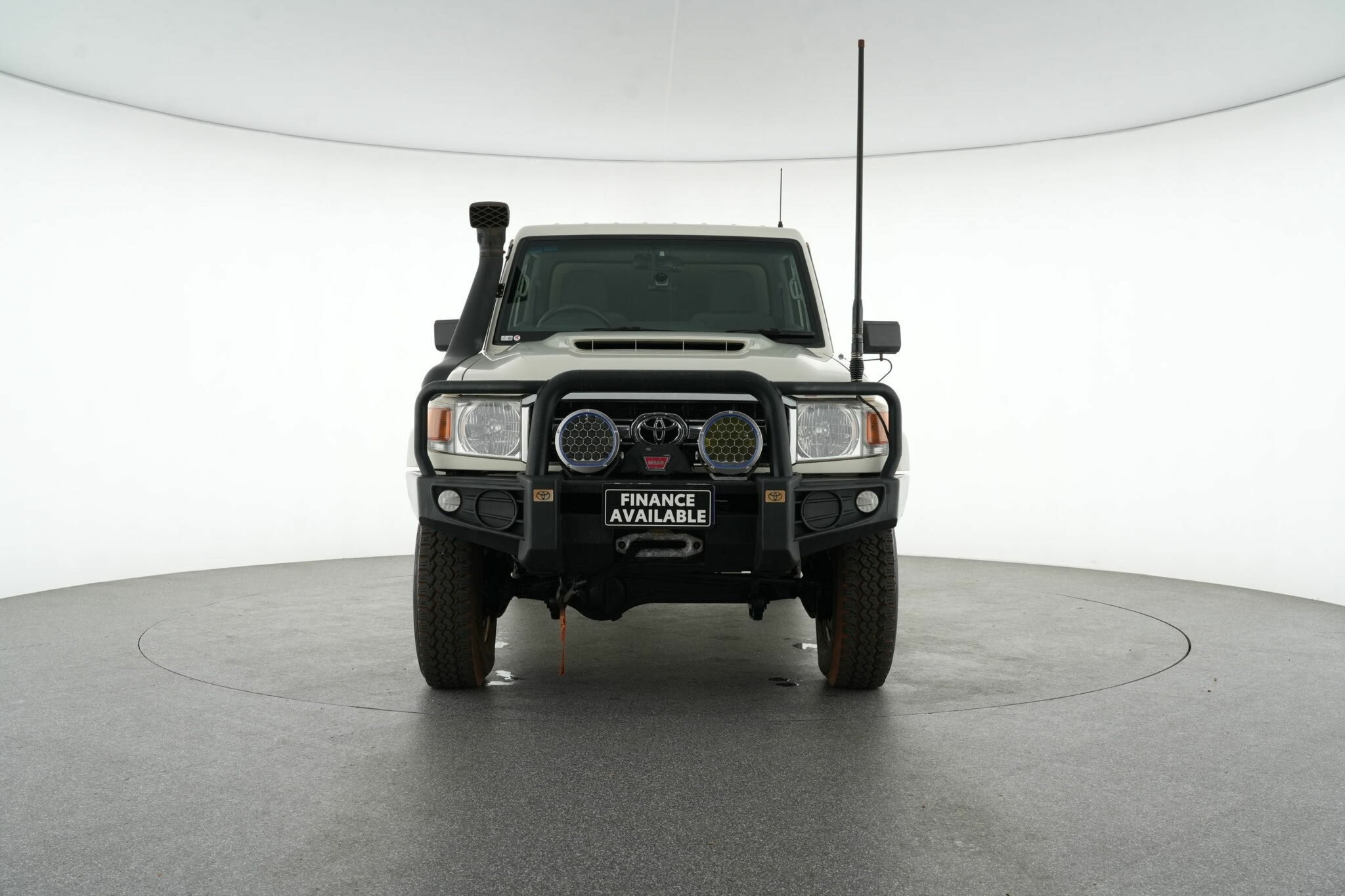 Toyota Landcruiser image 3