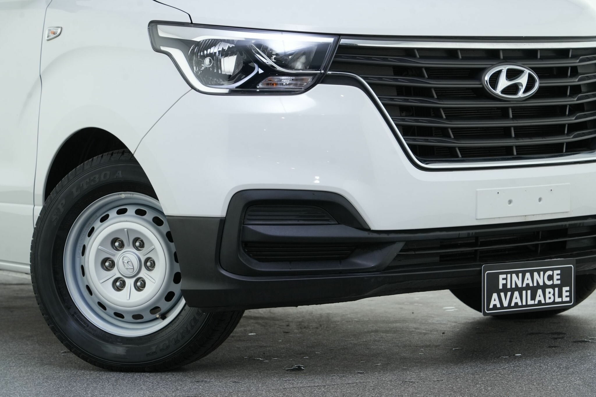 Hyundai Iload image 2