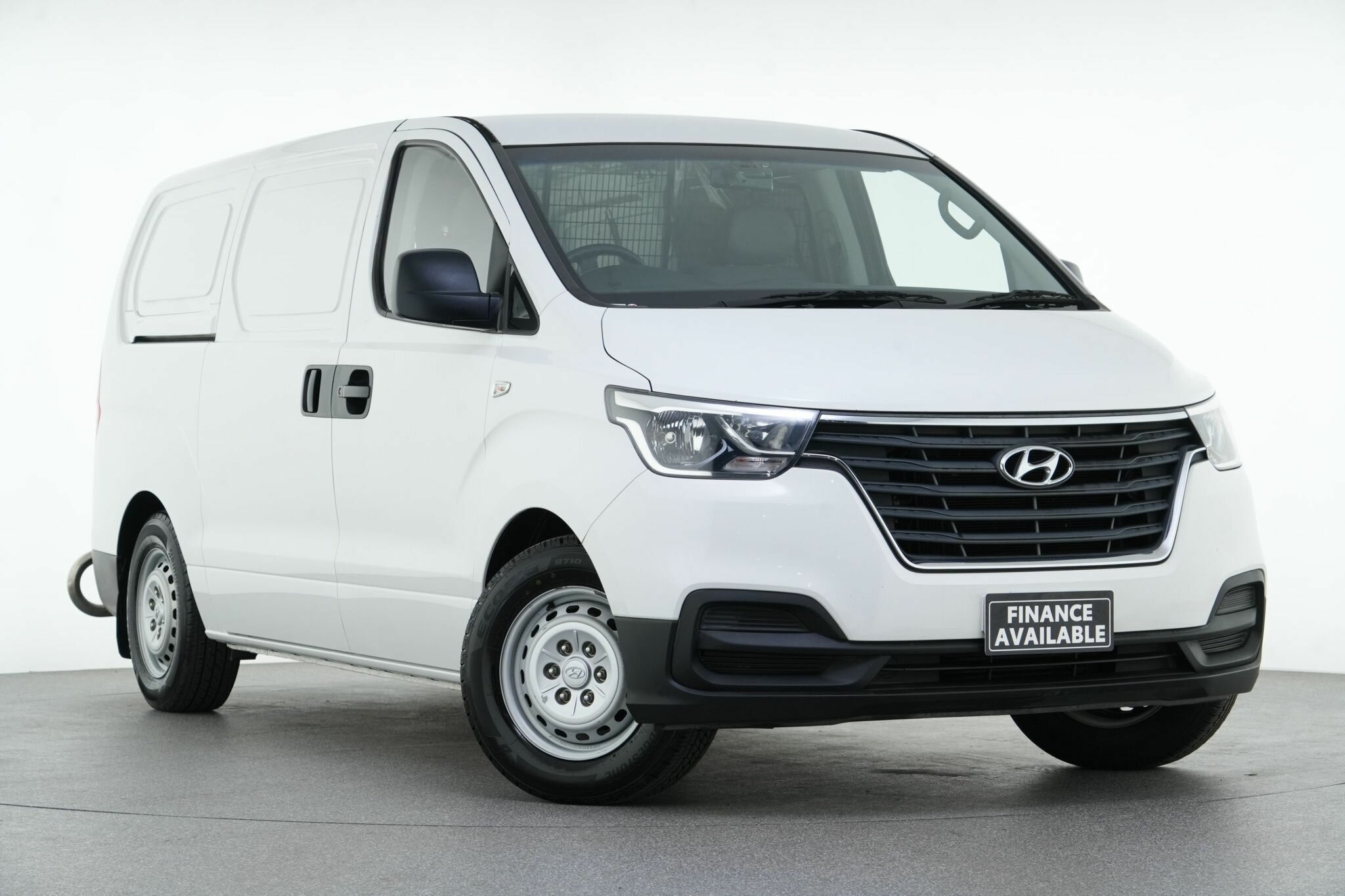 Hyundai Iload image 1