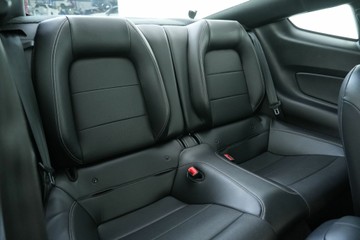 https://vehicle-cdn.autoleague.cloud/30641_U512492_15.jpg