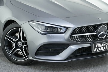https://vehicle-cdn.autoleague.cloud/30641_U512494_2.jpg