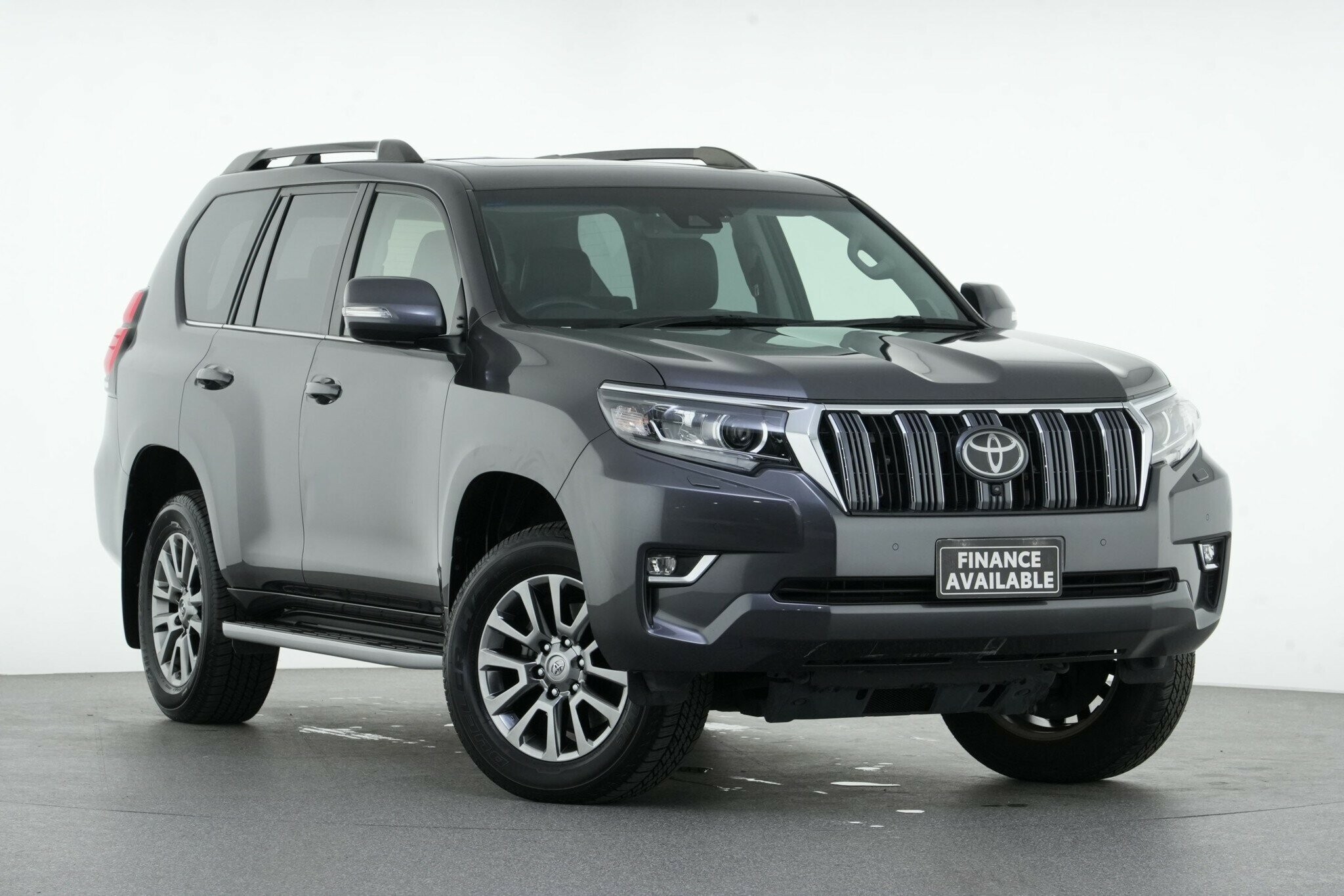 Toyota Landcruiser Prado image 1