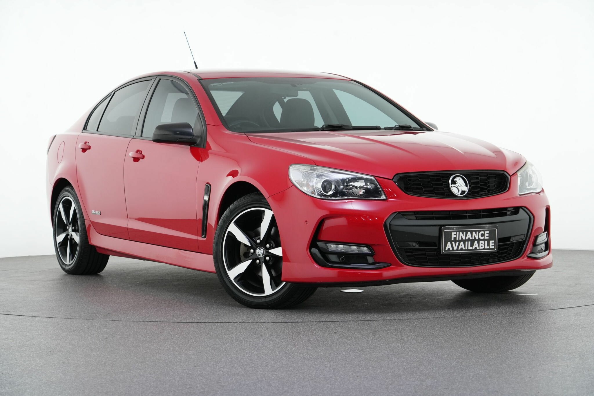 Holden Commodore image 1