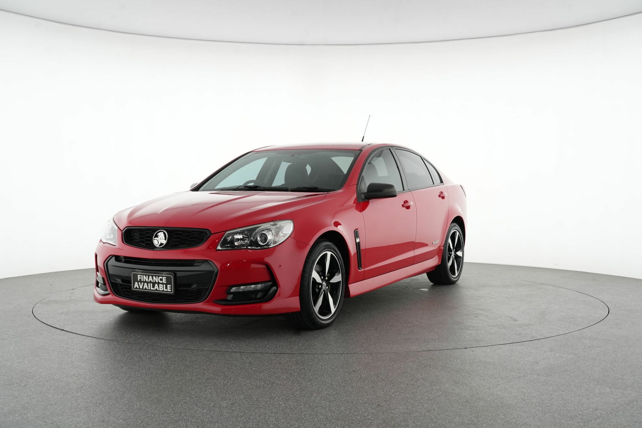 Holden Commodore image 4