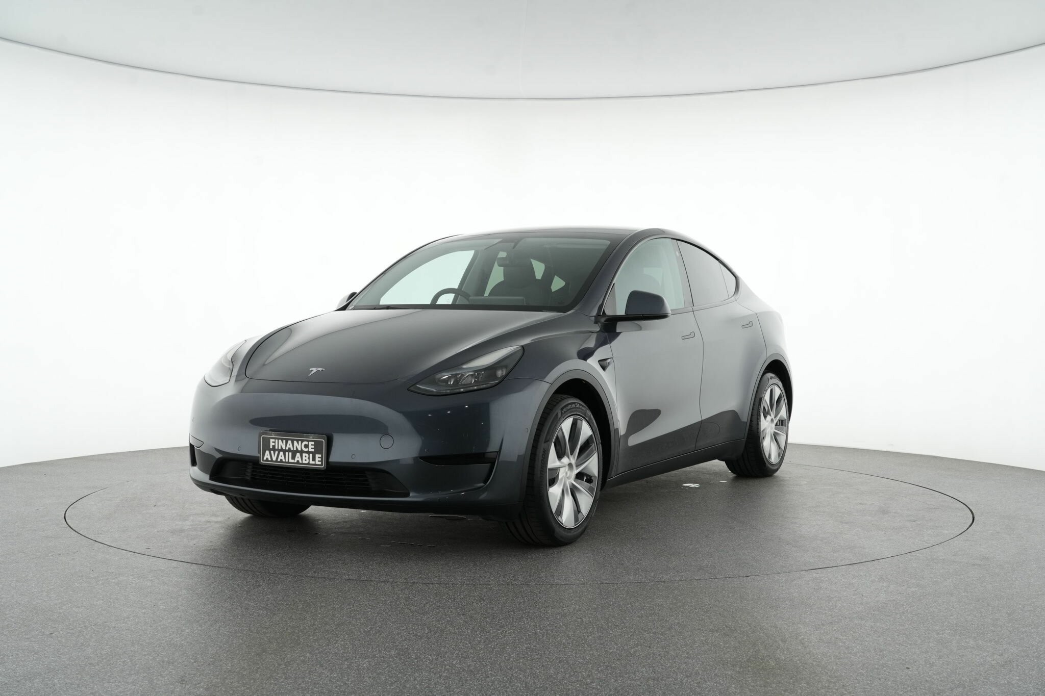 Tesla Model Y image 4