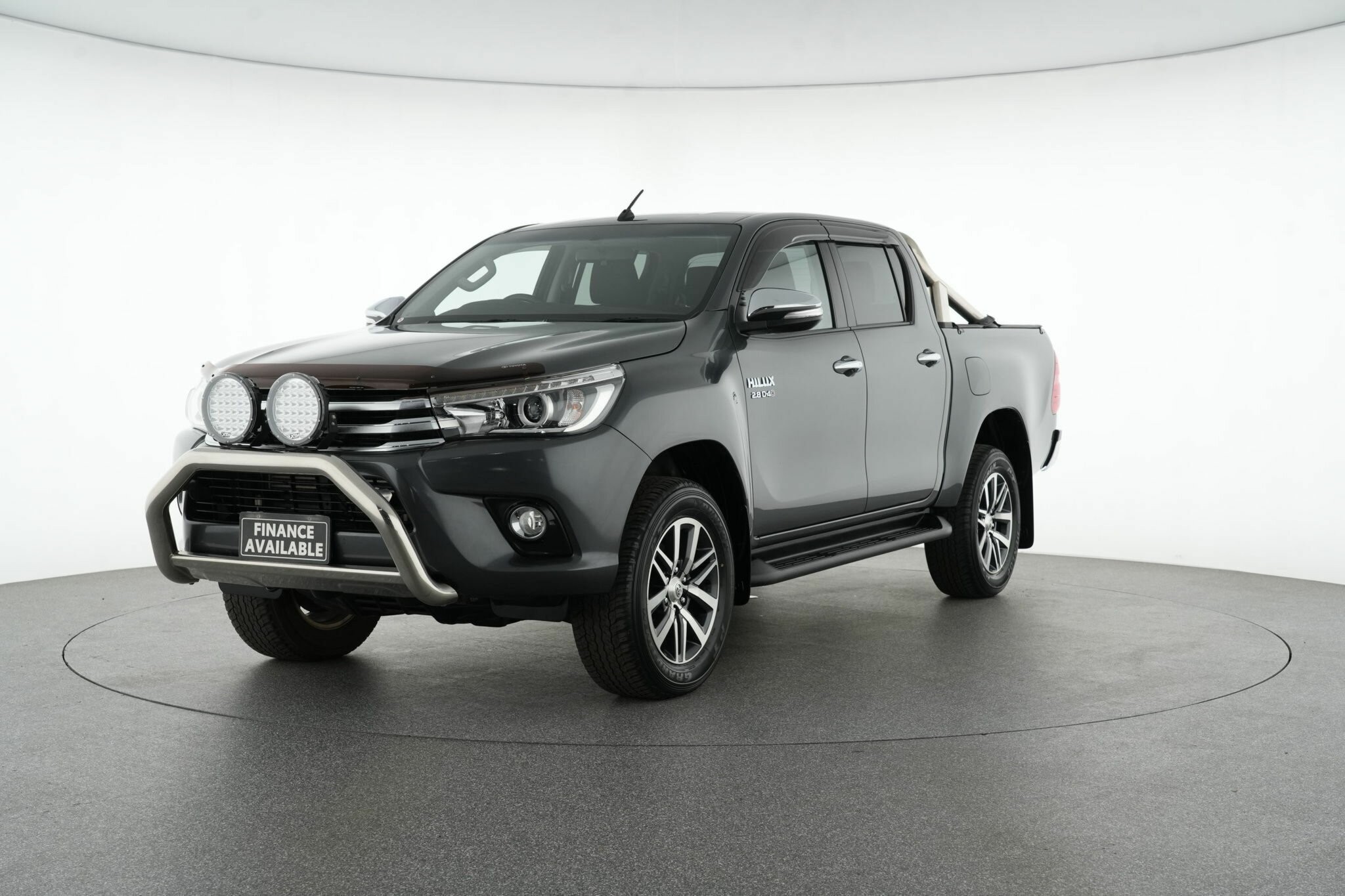Toyota Hilux image 4
