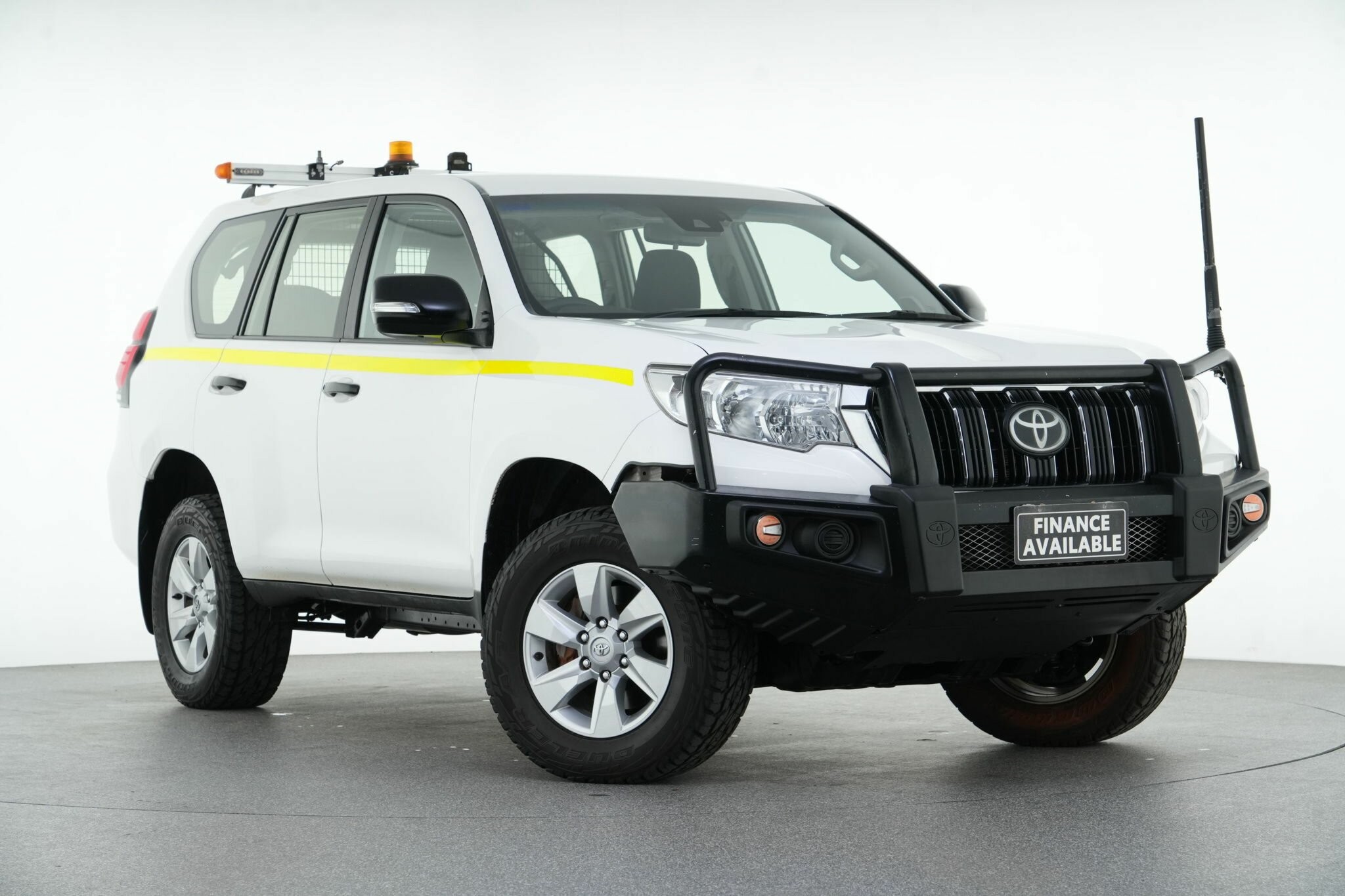 Toyota Landcruiser Prado image 1