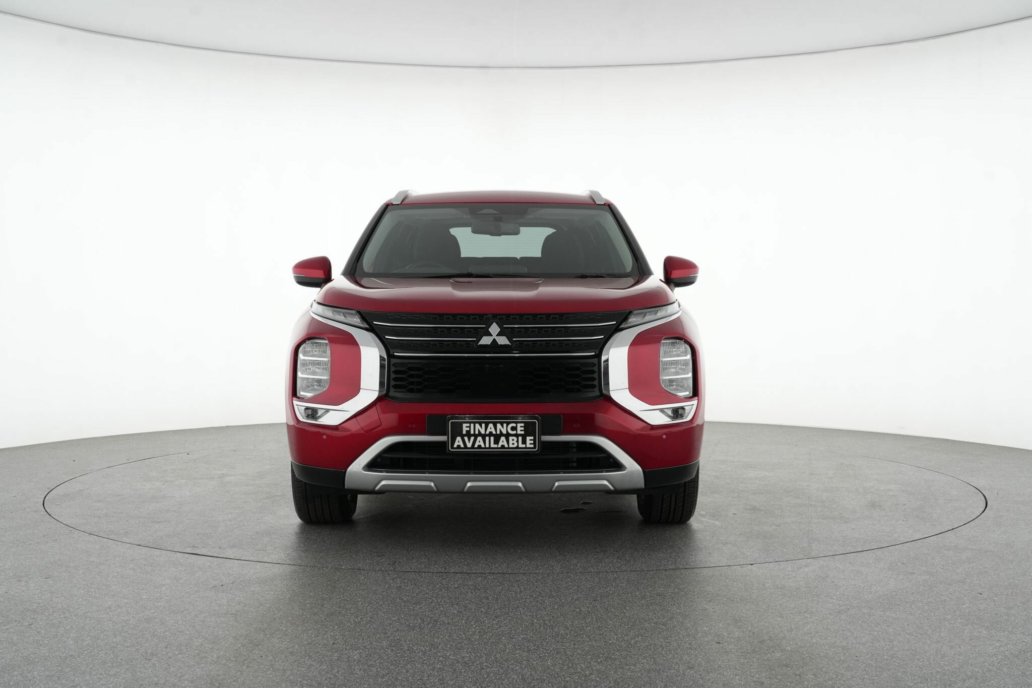 Mitsubishi Outlander image 3